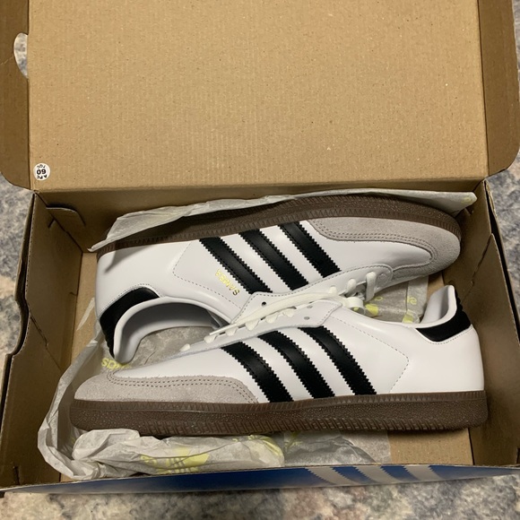 New Adidas sambas White and Black Sneakers - Picture 1 of 9